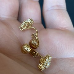 Vtg Lindenwold Fine Jewelers Gold Tone Faced Crystal Rhinestone Cubic Z Clip On