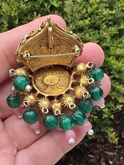 Vtg Signed KJL Jewels of India Mughal Crown Brooch Pendant Green Cabochon Rare