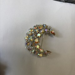 Vintage KARU Arke Blue AB Rhinestone Crescent Moon Brooch Silver Tone Excellent