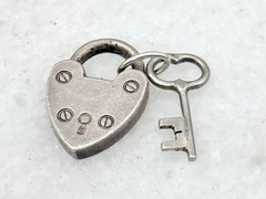 Vintage Henry Griffith & Sons English Sterling Silver Heart Charm Lock Padlock