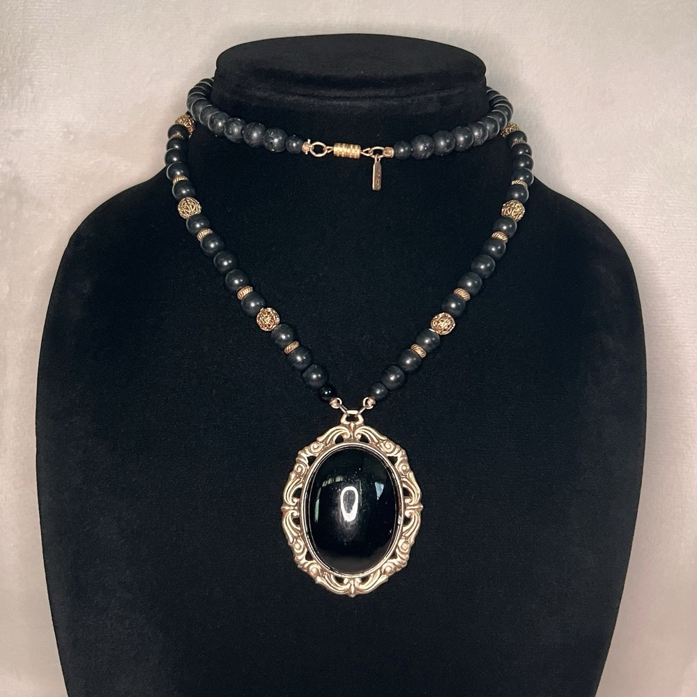 1928 Ornate Black Pendant Beaded Necklace