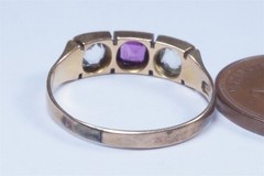 ANTIQUE VICTORIAN ENGLISH 9K GOLD ALMANDINE GARNET RING c1880