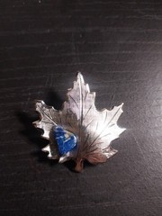 Silver-tone Leaf Brooch Pin