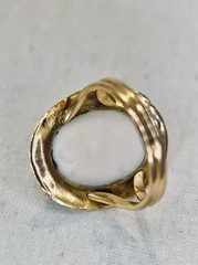 Estate 10K Yellow Gold Cameo Ring Size 6 Hand Carved Shell Lady Portrait 4.7g