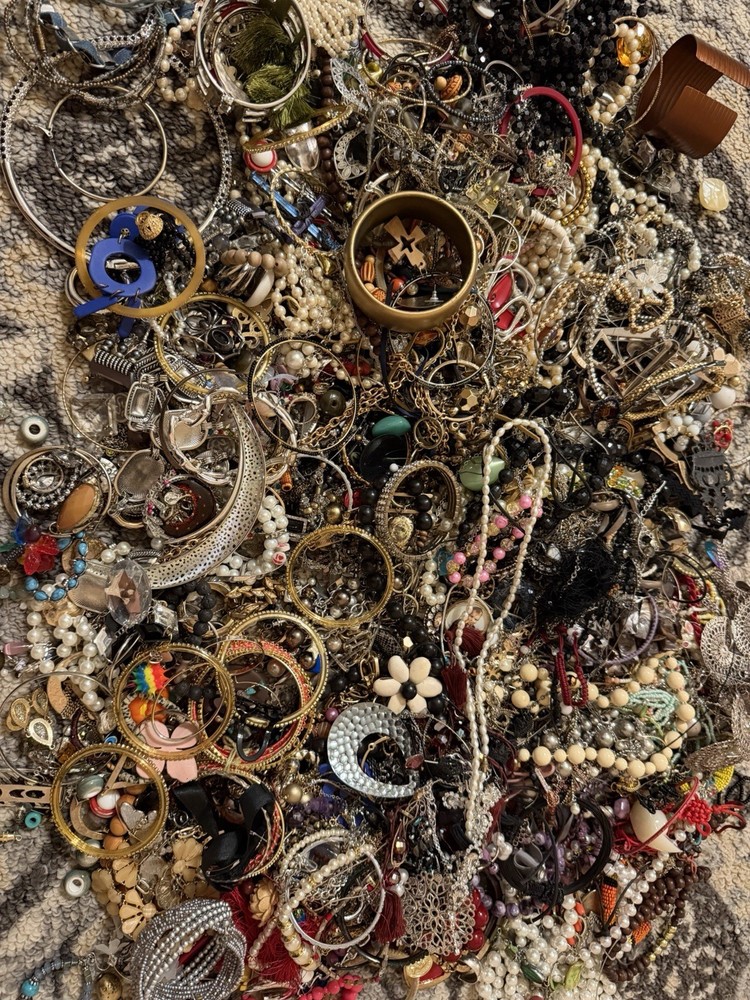 Estate Wholesale Junk Drawer Jewelry Lot 8 Plus Lbs Wearable Or Craft Untested