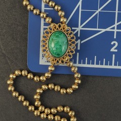 Avon Ming Green Necklace Gold Tone Adjustable Lariat Tassel Cabochon Vintage MCM