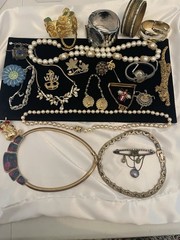 Junk Jewelry FOR CRAFTS WEAR PICS 1 & 2 Necklaces Watches Brooch Some SIGNED #3