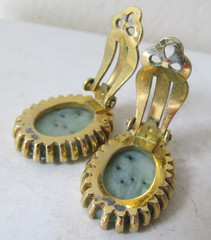Vintage Jomaz Peking Glass Faux Green Jade Clip On Earrings Gold Tone