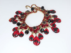 Rare Book Piece ’63 Vintage Juliana D&E Red with Black Drops Dangle Bib Necklace