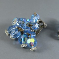 VTG Laguna Dangle Clip-On Earrings BEADED CLUSTER Blue & Clear Crystals SILVER