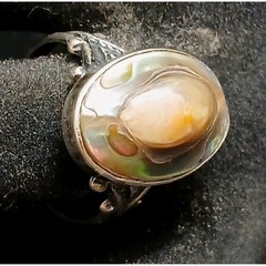 Vtg Mother Of Pearl Sterling Silver Ring Size 6 Green Purple Pink Oval Shell