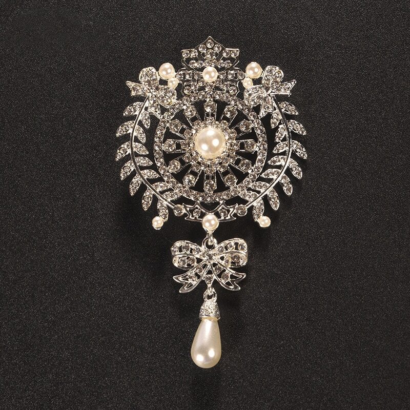 Antique Flower Brooch Butterfly Brooches Retro Pin Clothing Accessories Corsage