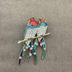 Vintage Enamel And Rhinestone Love Birds On A Branch Pin Brooch Gold Tone