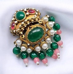 Vtg Signed KJL Jewels of India Mughal Crown Brooch Pendant Green Cabochon Rare