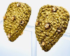 JEFF LIEB 80S VTG LARGE GOLD TONE ROPE RHINESTONE 3D CHUNKY EARRINGS- READ