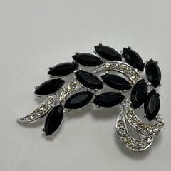 Vintage Sarah Coventry Brooch And Earrings Retro MCM