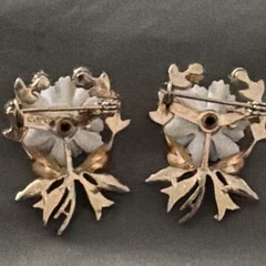 Coro Signed Enamel – Brooch w/ White Faux Pearls Multicolor. Sold as a set.
