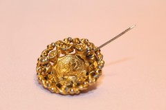 Vintage Barclay Faux Pearl Cluster Gold Tone Filigree Brooch Pin Signed 1940s–50