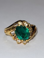 Vintage 14KGE Plate Imitation Emerald Solitaire Clear Stone Accents Fashion Ring