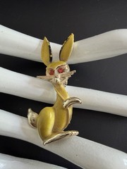 Mid Century Yellow Enamel Bunny Rabbit Brooch Red Rhinestone Eyes Whiskers Vtg