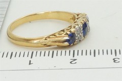 PRETTY ANTIQUE ENGLISH 18K GOLD DIAMOND & NATURAL SAPPHIRE 7 STONE RING c1900