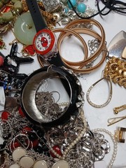 5Lbs Wearable Vintage Jewelry Huge lot Costume And More Unsearched Tangled
