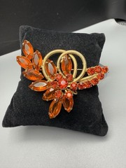 Juliana D&E BOOK PIECE Brooch Pin Orange Rhinestone Gold Tone Wire Ref 4263 2.5”