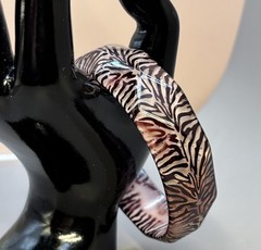 Vintage 80s Chunky Lucite Bangle Bracelet Glitter Asymmetrical Animal Print 8.5