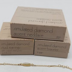 Avon Simulated Diamond Stud Earrings Necklace Bracelet Set Vintage 1984 in Box