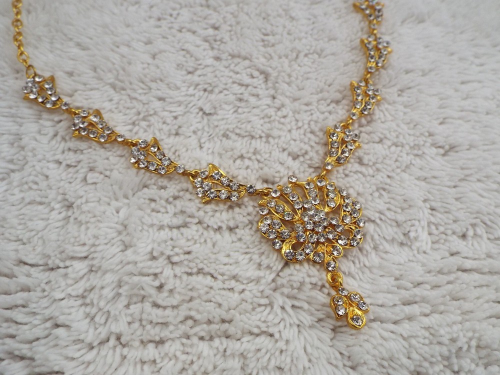 Goldtone Rhinestone Scoop Pendant Necklace (A17)