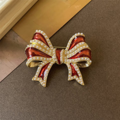 Vintage Pearl Enamel Brooch For Women Elegant Badges Brooches Pins Jewelry Gift