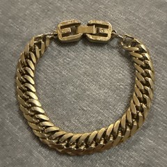 Givenchy Curb chain bracelet gold Plated 1980-1989 vintage “G” logo clasp Chunky