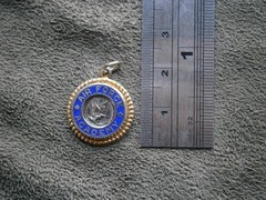 United States Air Force Vintage Goldtone Enamel Bracelet Charm Pendant 2.7g