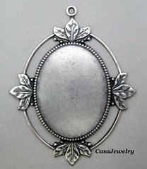 #1820 ANTIQUED STERLING SILVER PLATED 40×30 LEAF BORDER BEZEL W/TOP RING – 1 Pc