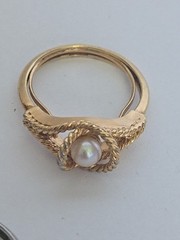 Vtg AVON ROMAN OTHER RING LOT SILVERTONE GOLDTONE RING LOT OF 7