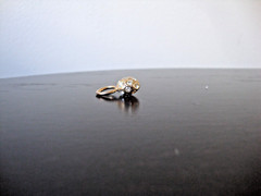 VINTAGE SMALL 2-SIDED BALL CLEAR RHINESTONE CLUSTER GOLD TONE CHARM/PENDANT