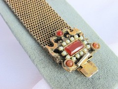 Antiqu Victorian Brass Mesh Faux Emerald Faux Carnelian Bracelet Intricate Clasp