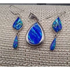 Vintage Mexico Sterling Silver Blue Opal Inlay Pendant Earring Set Blue