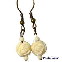 Vintage White Cream Rose Bud Flower Earrings Gold Tone Plated Carved Beads