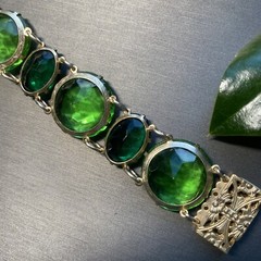 Vintage Bracelet Estate Jewelry Pre-owned Green Czech Art Glass Filigree Clasp