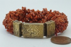 ANTIQUE ENGLISH EARLY VICTORIAN 18K GOLD CORAL BANGLE / BRACELET c1840