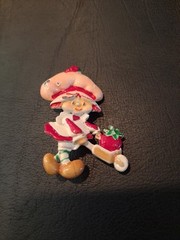 Vintage Strawberry Shortcake Brooch American Greetings 1981 Strawberry Shortcake