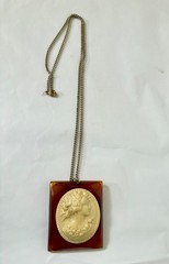 Vinatge Carved Bakelite & Celluloid? Cameo Pendant Necklace