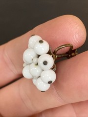 Vtg JAPAN White Milk Glass Round Beaded 7/8” Cluster Screw Back Earrings Floral