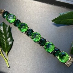 Vintage Bracelet Estate Jewelry Pre-owned Green Czech Art Glass Filigree Clasp