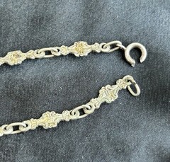 Antique Unsigned Peruzzi? 800 Silver Roman Renaissance Revival 33″ Necklace Muff