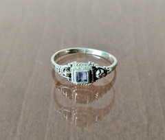 Vintage Estate Sterling Silver & Topaz Ring-Size 4-EXCELLENT CONDITION!