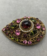 Vintage Goldtone Florenza Brooch Purple/Green Rhinestone Faux Pearls 2.25 Inch
