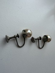 VTG EVCO Pearl Screw Back Earrings Silver Tone MCM Old Money Wedding 50s Retro