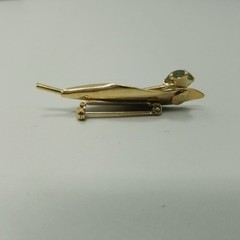 Vintage Bell Trading Karat Clad Leaf Shape Brooch Green Stone Lapel Pin